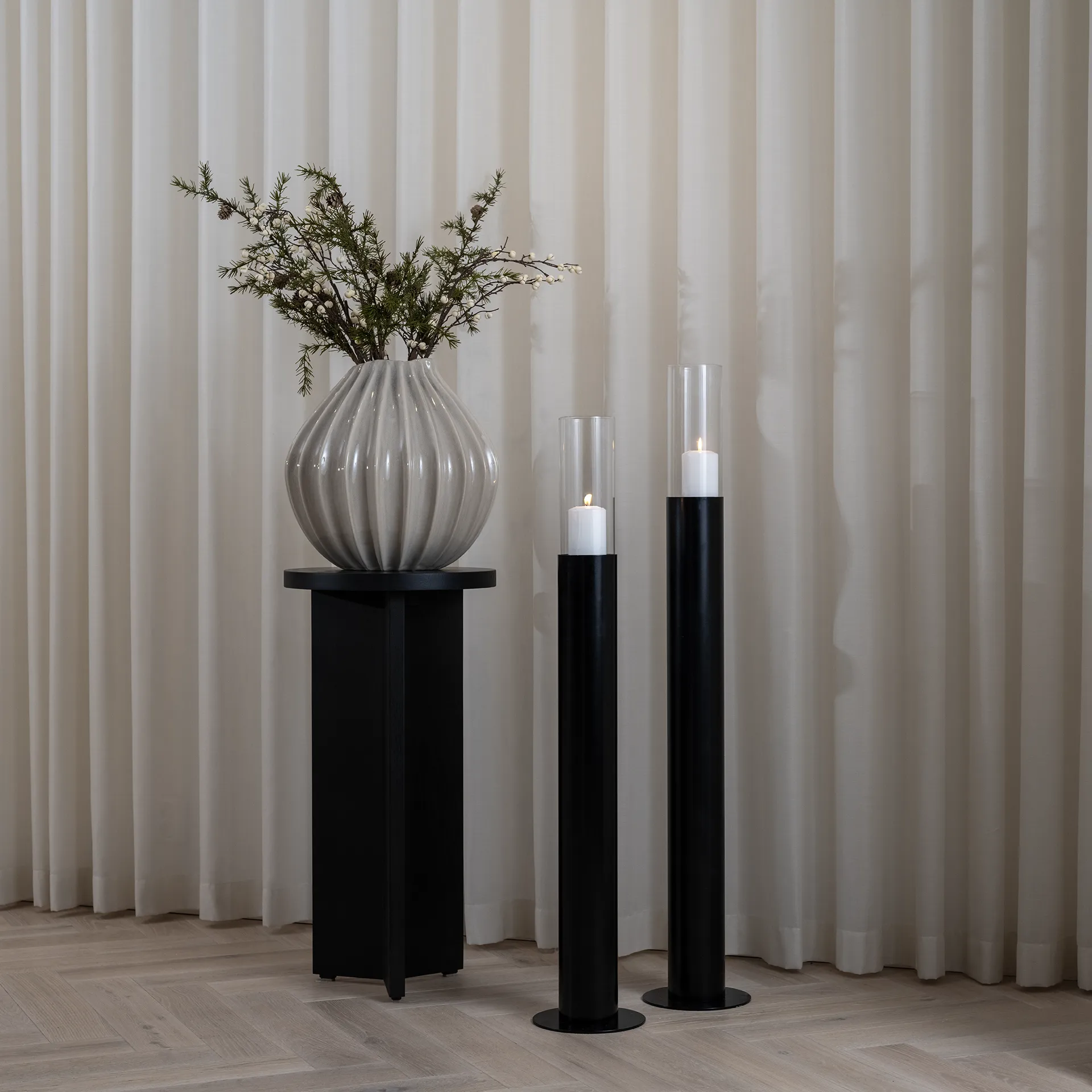 Front -Hjemmedekorasjon Salg 2024 thomas black transparen affe